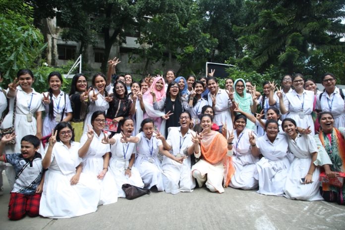 উচ্চ মাধ্যমিকে খ্রিষ্টান মিশনারী স্কুলগুলোর ভাল ফলাফল