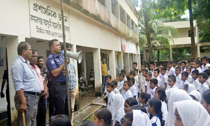 কমলগঞ্জের বিভিন্ন শিক্ষাপ্রতিষ্ঠানে গুজববিরোধী সচেতনতামূলক মতবিনিময় সভা